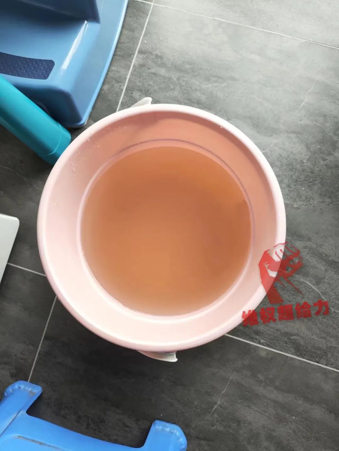 DƬ